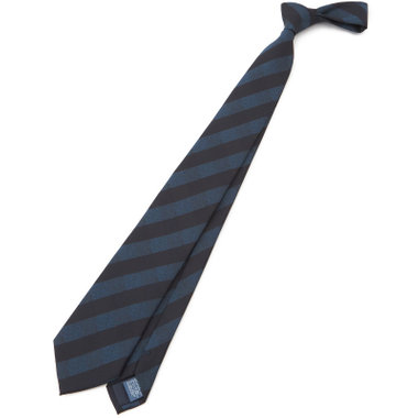 【JOHN PEARSE White】シルクポリエステルストライプ柄ネクタイ/8.0㎝幅/ネイビー