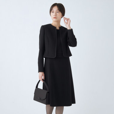 【BIEN BELLE】【年間】【ウォッシャブル】ノーカラーサテン縁取りアンサンブルレディースフォーマル