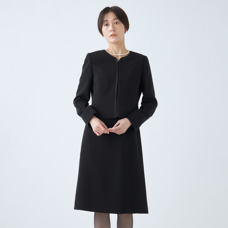 ソノタ（KONAKA用） 【BIEN BELLE】【年間】【ストレッチ】ノーカラーサテン使いアンサンブルレディースフォーマル 黒