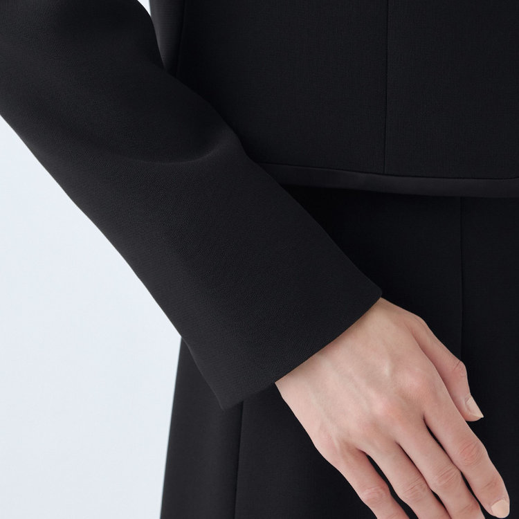 ＢＩＥＮ ＢＥＬＬＥ 【BIEN BELLE】【年間】【ストレッチ】ノーカラーサテン縁取りアンサンブルレディースフォーマル 黒