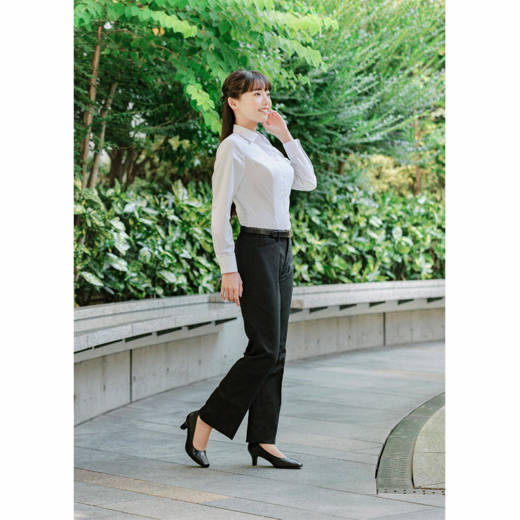 KONAKA　アウトレット 【WEB限定/OUTLET/汚れ・キズ等有】【KONAKA×overE/長袖】スキッパーカラーブラウス/ホワイト/形態安定 ホワイト系(白)