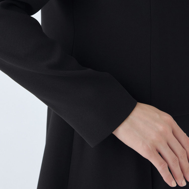 ＢＩＥＮ ＢＥＬＬＥ 【BIEN BELLE】【年間】【ストレッチ】テーラーサテン使いアンサンブルレディースフォーマル その他