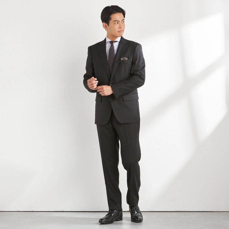 ＫＡＮＳＡＩＭＡＮ 【JOHN PEARSE comfort】【秋冬】2釦シングルスーツ ショートタック/グレー×ストライプ/REAL BLACK/NEW ZEALAND WOOLSHOWER CLEAN/SustainaBee Wool/※裾上げ必要 黒