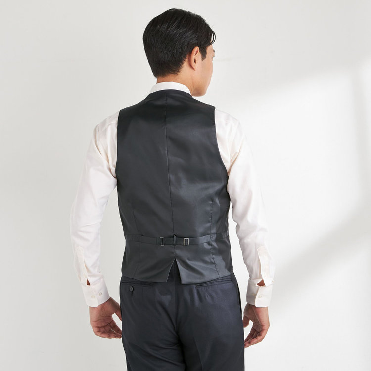 ＵＮＰＲＥＳＳＵＲＥ 【Unpressure】【年間】スリーピース2釦シングルスーツ 0タック/ネイビー×シャドーツイル/ウォッシャブルパンツ/※裾直し必要 紺濃色