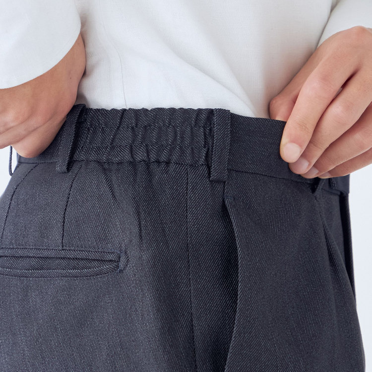 ＪＰ コンフォート 【JOHN PEARSE comfort】【年間】2釦シングルスリーピーススーツ ショートタック/ネイビー/ウエストシャーリング仕様/「ULTRA MOVE」ストレッチ・ウォッシャブル/※裾上げ必要 青中間