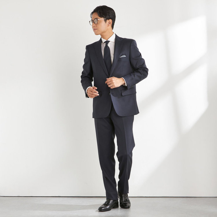 ＫＡＮＳＡＩＭＡＮ 【KANSAIMAN collection】【秋冬】2釦シングルスーツ ショートタック/ネイビー×ストライプ/REAL NAVY COLLECTION/NEW ZEALAND WOOL SHOWER CLEAN/SustainaBee Wool 紺中間