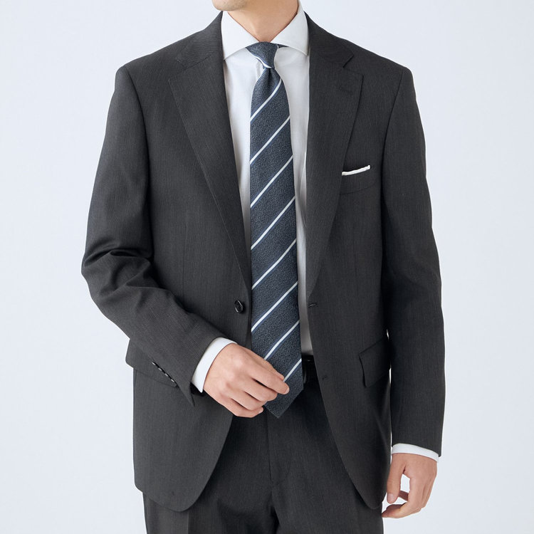 ＫＡＮＳＡＩＭＡＮ 【KANSAIMAN collection】【秋冬】2釦シングルスーツ ショートタック/グレー×ストライプ/SHOWER CLEAN/※裾上げ必要 グレー濃色