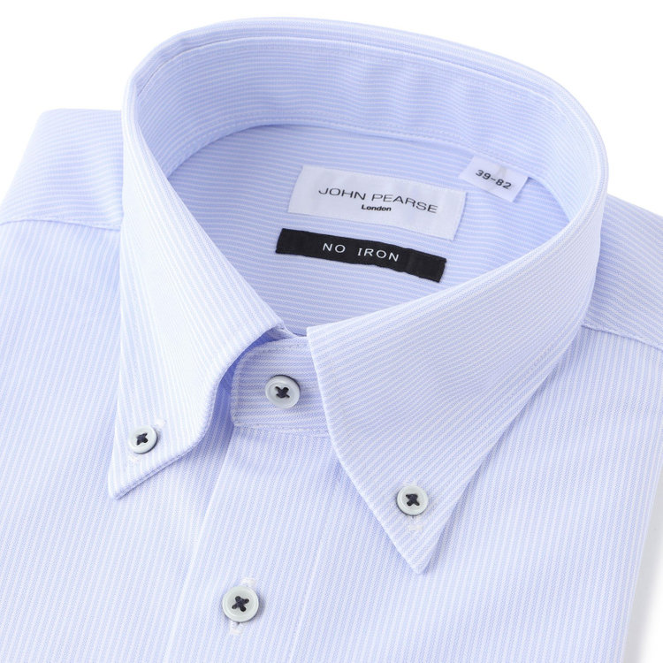 ジョンピアース 【JOHN PEARSE White】【ノーアイロン】ボタンダウンドレスワイシャツ/ブルー×ストライプ/釦付糸：ネイビー/ULTRA MOVE/ニット素材 青濃色