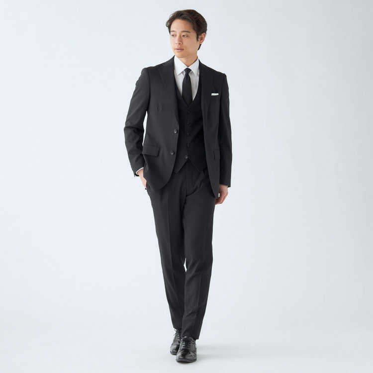 ＪＰ コンフォート 【JOHN PEARSE comfort】【春夏】2釦シングルスリーピーススーツ 1タック/ブラック×シャドーストライプ/ストレッチ/ウエストシャーリング仕様ULTRA MOVE/SHOWER CLEAN/※裾上げ必要 黒