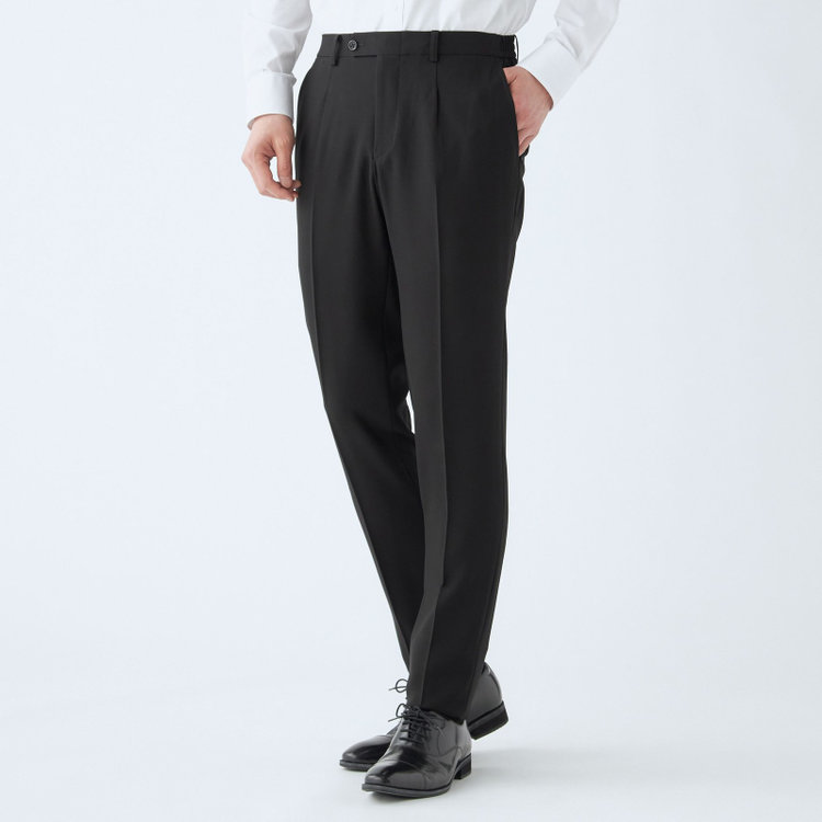 ＪＰ コンフォート 【JOHN PEARSE comfort】【スリムシルエット】2釦シングルフォーマル 1タック/ブラック/ウエストシャーリング仕様/ストレッチ/ULTRA MOVE/※裾上げ必要 黒