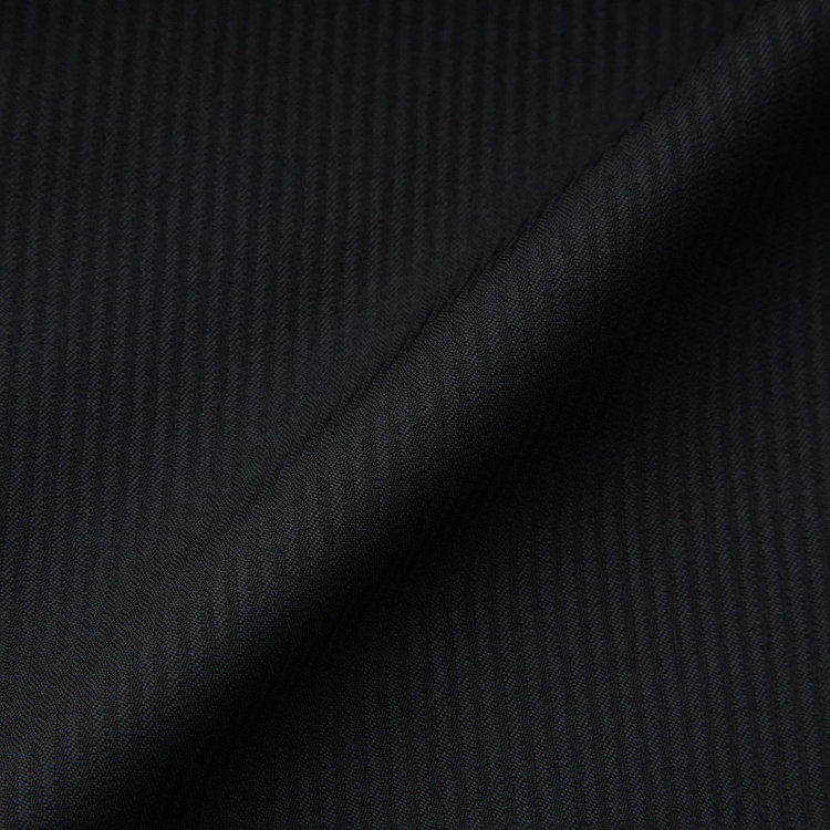 ハイスペックモーション 【HIGH SPEC MOTION】【年間】2釦シングルスーツ 0タック/ブラック×シャドーストライプ/パンツウォシャブル/※裾上げ必要 黒