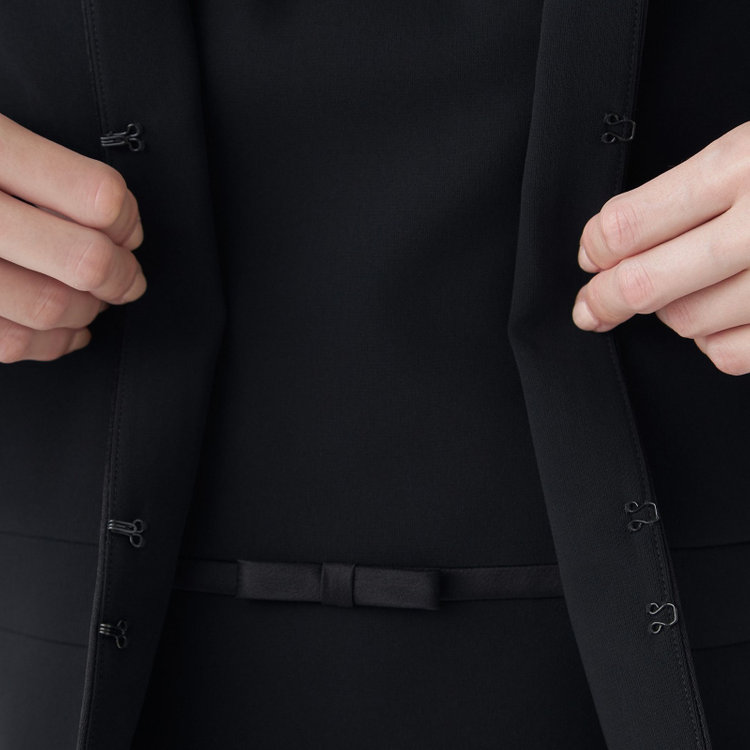 ソノタ（KONAKA用） 【BIEN BELLE】【年間】【ストレッチ】ノーカラーサテン使いアンサンブルレディースフォーマル 黒