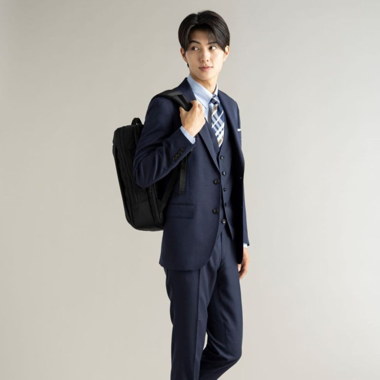 ＪＰ コンフォート 【JOHN PEARSE comfort】【年間】2釦シングルスリーピーススーツ ショートタック/ネイビー/ウエストシャーリング仕様/「ULTRA MOVE」ストレッチ・ウォッシャブル/※裾上げ必要 青中間