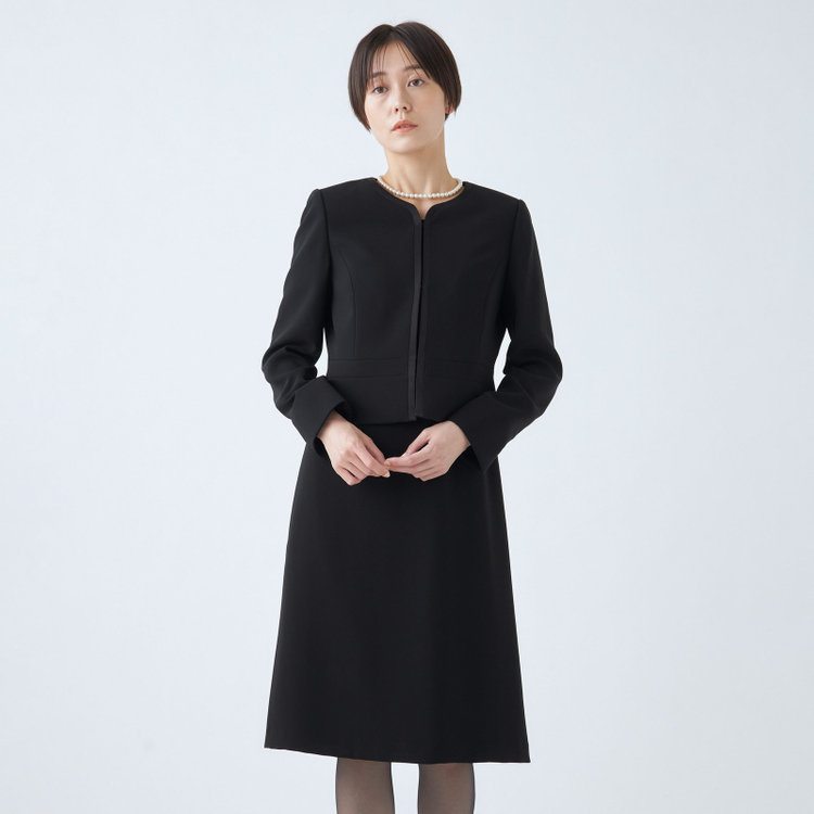 ソノタ（KONAKA用） 【BIEN BELLE】【年間】【ストレッチ】ノーカラーサテン使いアンサンブルレディースフォーマル 黒