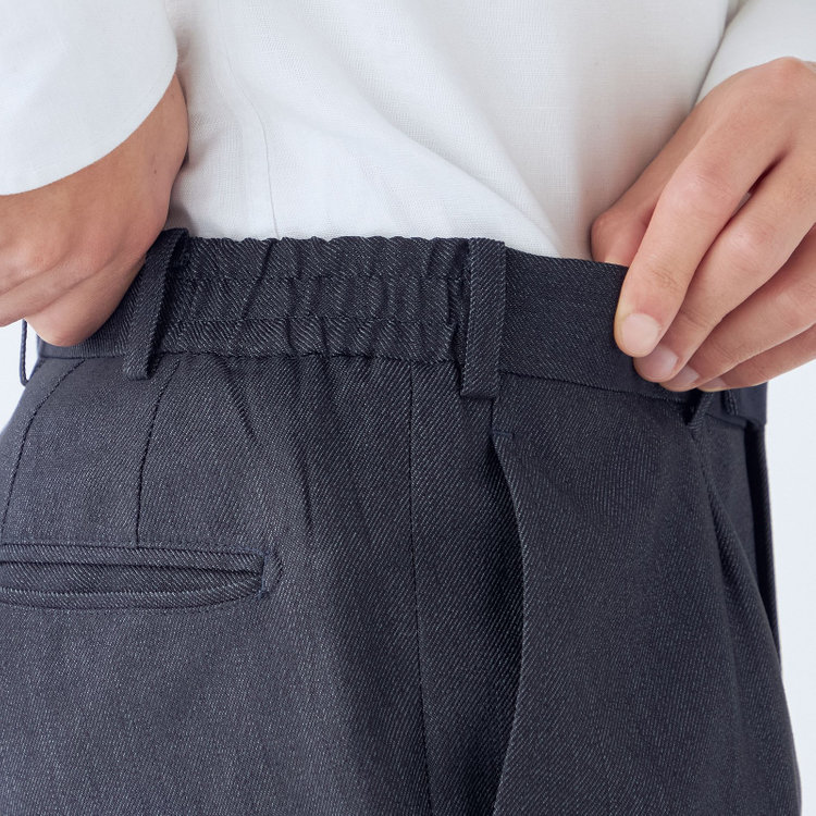 ＪＰ コンフォート 【JOHN PEARSE comfort】【年間】2釦シングルスリーピーススーツ ショートタック/ネイビー/ウエストシャーリング仕様/「ULTRA MOVE」ストレッチ・ウォッシャブル/※裾上げ必要 青中間