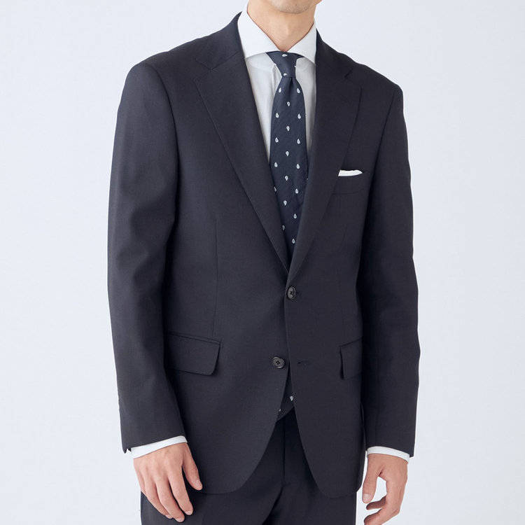 ＫＡＮＳＡＩＭＡＮ 【KANSAIMAN collection】【秋冬】2釦シングルスーツ ショートタック/ネイビー×ストライプ/SHOWER CLEAN/※裾上げ必要 紺中間