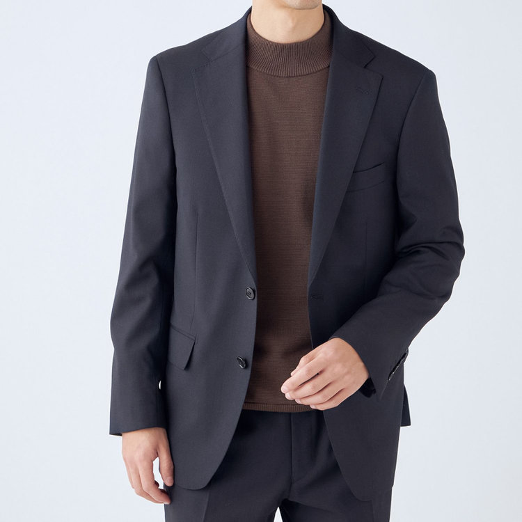 ＫＡＮＳＡＩＭＡＮ 【KANSAIMAN collection】【秋冬】2釦シングルスーツ ショートタック/ネイビー×ストライプ/SHOWER CLEAN/※裾上げ必要 紺中間