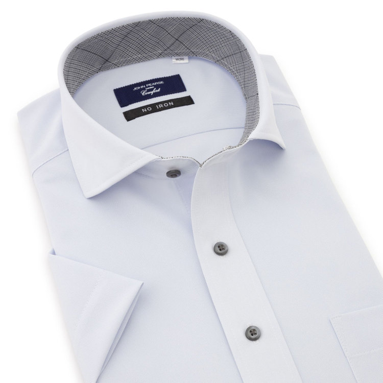 ＪＰ コンフォート 【半袖】【JOHN PEARSE comfort navy】ホリゾンタルワイドカラーワイシャツ/サックス/襟裏別布：チェック/釦：グレー/ULTRA MOVE「ニット素材」「ノーアイロン」「ストレッチ」「高通気性」 青淡色