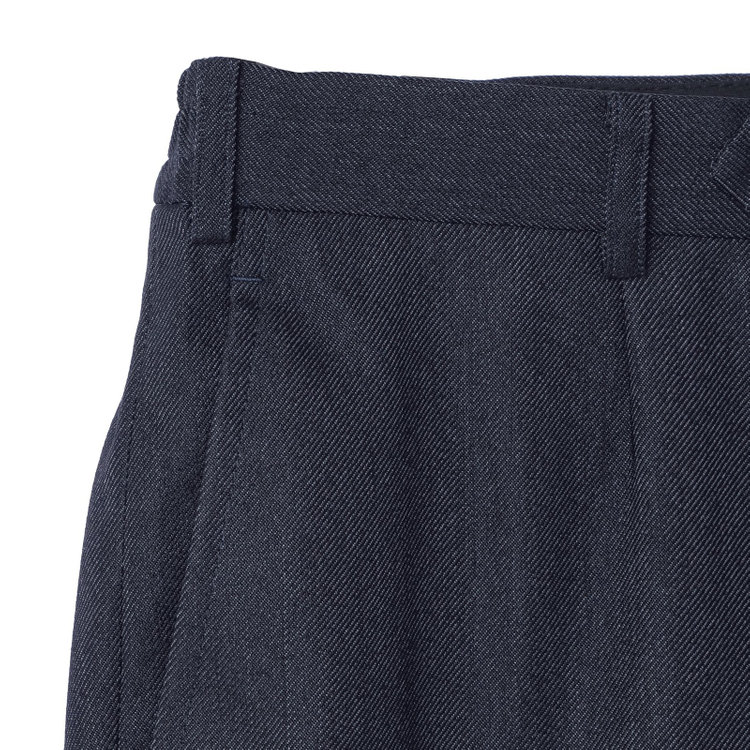 ＪＰ コンフォート 【JOHN PEARSE comfort】【年間】2釦シングルスリーピーススーツ ショートタック/ネイビー/ウエストシャーリング仕様/「ULTRA MOVE」ストレッチ・ウォッシャブル/※裾上げ必要 青中間