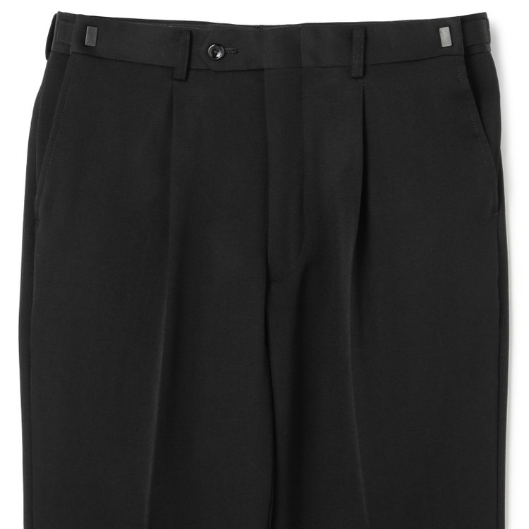 ジョンピアース 【JOHN PEARSE White】【秋冬】2釦シングルフォーマルスーツ 1タックパンツ/濃染加工/生活撥水/パンツアジャスター付き/※裾上げ必要 黒