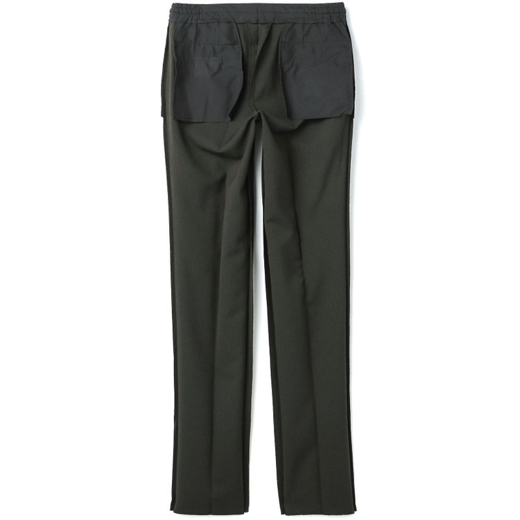 ＪＰ コンフォート 【JOHN PEARSE comfort】【年間】2釦シングルスリーピーススーツ ショートタック/カーキ/ウエストシャーリング仕様/「ULTRA MOVE」ストレッチ・ウォッシャブル/※裾上げ必要 緑中間