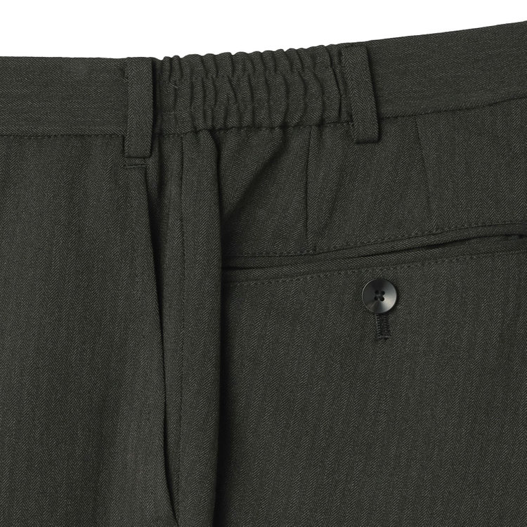 ＪＰ コンフォート 【JOHN PEARSE comfort】【年間】2釦シングルスリーピーススーツ ショートタック/カーキ/ウエストシャーリング仕様/「ULTRA MOVE」ストレッチ・ウォッシャブル/※裾上げ必要 緑中間