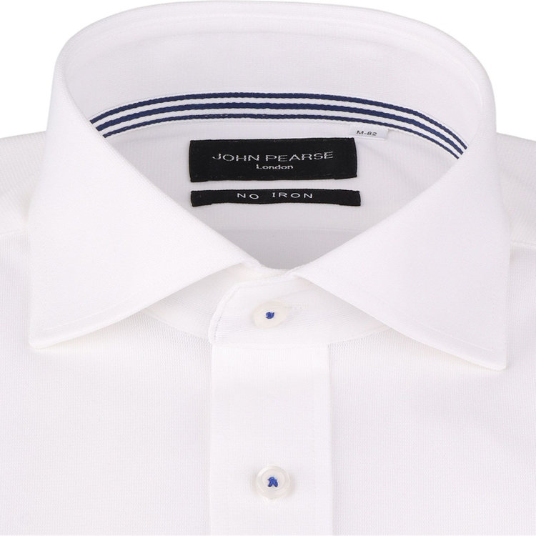 ジョンピアースブラック 【JOHN PEARSE Black】【ノーアイロン】ホリゾンタルワイドカラードレスワイシャツ/ホワイト/釦付糸：ネイビー/ULTRA MOVE/ニット素材 ホワイト系(白)